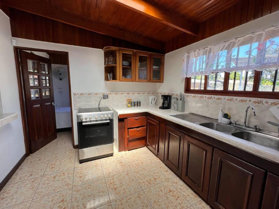 Apartmán Amplia Casa En Paquera Exteriér fotografie